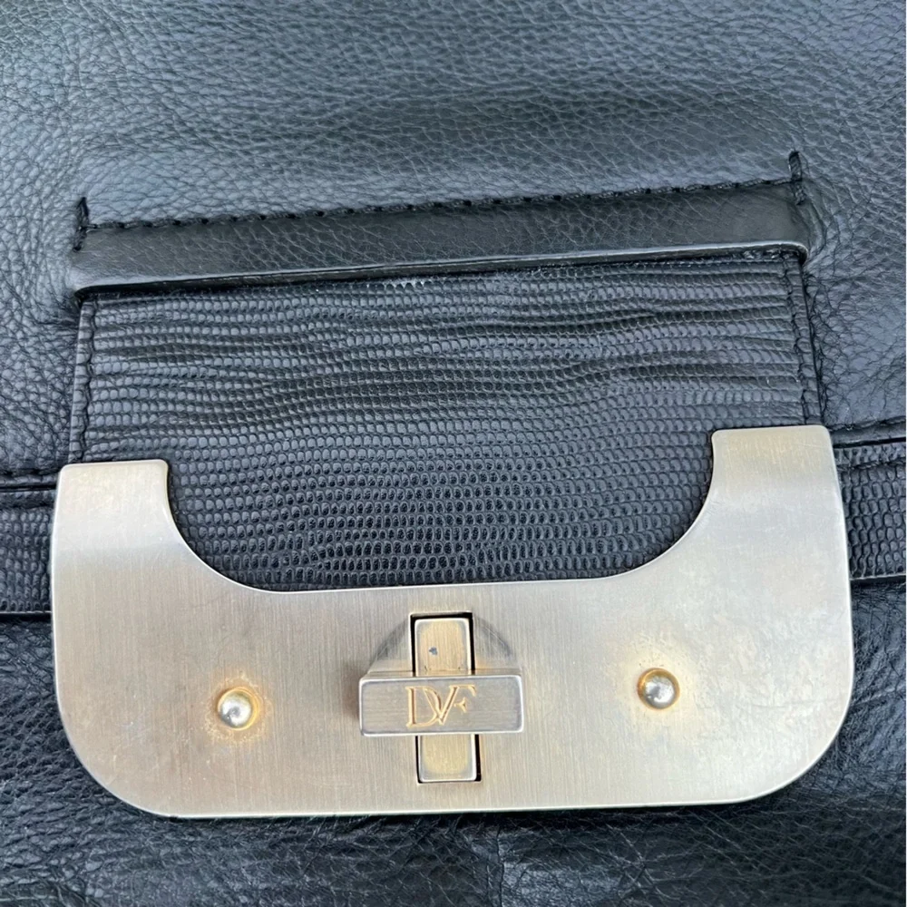 Diane Von Furstenberg Black Leather Shoulder Bag